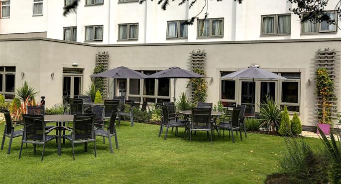 Exterior of the Best Western Plus Pinewood Manchester Airport-Wilmslow Hotel - Manchester - 83933