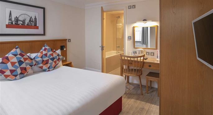 Room of the Queensway Hotel, Sure Hotel Collection by Best Western - London - 84273