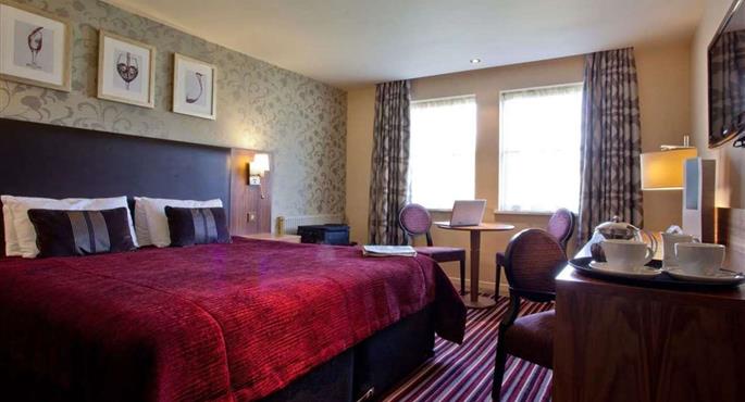 Room of the Gloucester Robinswood Hotel, BW Signature Collection - Gloucester - 84296