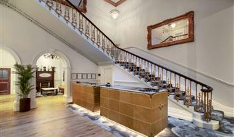 Hall of the The Queen at Chester Hotel, BW Premier Collection in Chester - 84298