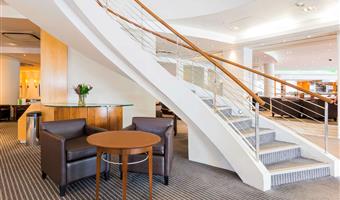 Hall of the Best Western London Heathrow Ariel Hotel in Hayes - 84316