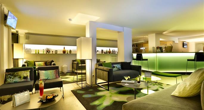 hotel in chantilly 93375 f