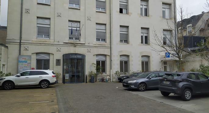 hotel in tours 93396 f