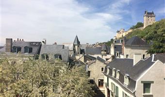 hotel in chinon 93421 f