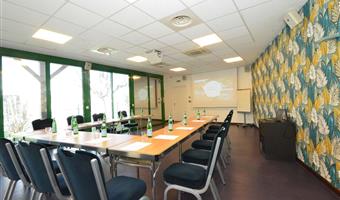 Meeting rooms of the Sure Hotel by Best Western Gemenos en Provence - Gemenos - 93516