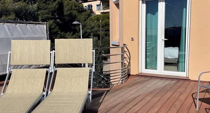 hotel in cassis 93588 f