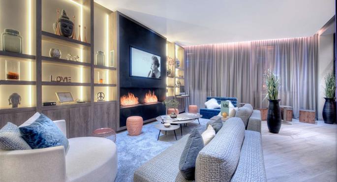 Bar or lounge of the Best Western Plus Nice Cosy Hotel - Nice - 93617