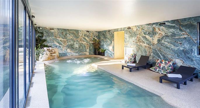 Pool of the Best Western Amarys Hotel & Spa - Rambouillet - 93755