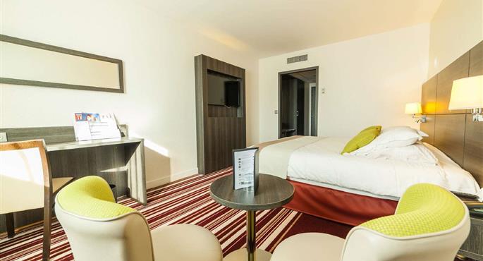 hotel in evreux 93785 f