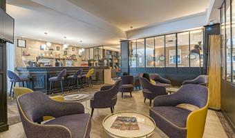 Bar or lounge of the Best Western Plus L'Artist Hotel - Tours - 93788