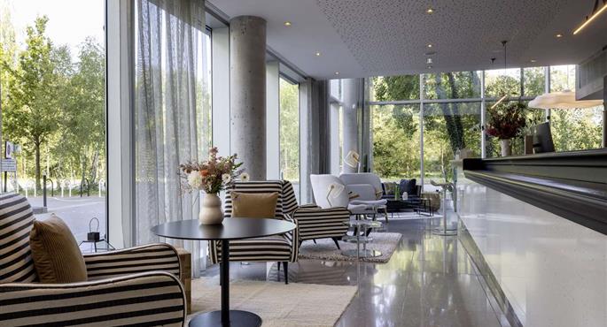 Hall of the Best Western Plus Hotel Isidore in Rennes - 93799