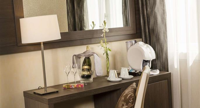 Room of the Best Western Plus Hotel Elixir Grasse - Grasse - 93800