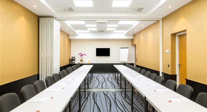 Meeting rooms of the Best Western Hotel Journel Paris Sud - Ris-Orangis - 93854