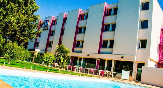 hotel in lattes 93912 f