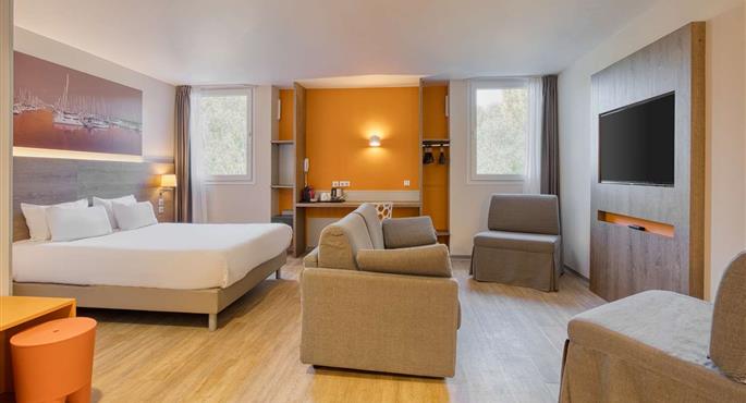 hotel in lattes 93912 f
