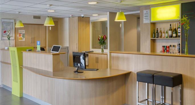 Hall of the Sure Hotel by Best Western Nantes Saint-Herblain in Saint-Herblain - 93915