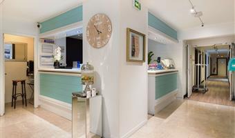 Hall of the Best Western Hotel Mediterranee Menton in Menton - 93935