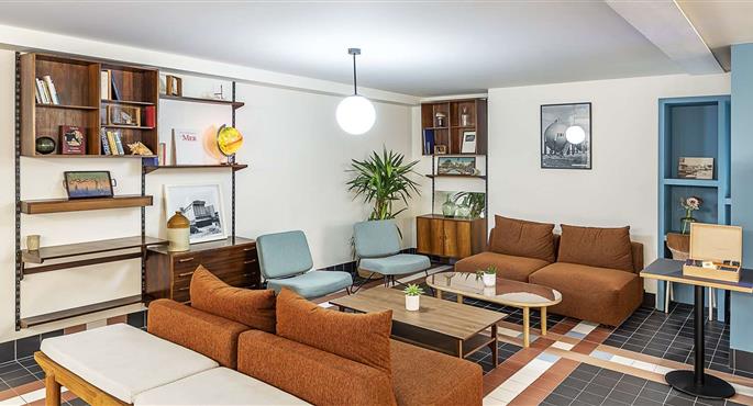 Bar or lounge of the Best Western Plus Hotel Cargo - Dunkerque - 93972