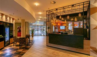 Hall of the Best Western Premier IB Hotel Friedberger Warte in Frankfurt - 95390