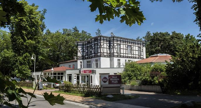 Exterior of the Best Western Plus Ostseehotel Waldschloesschen - Prerow - 95477