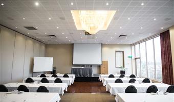 Meeting rooms of the Best Western Airport Motel and Convention Centre - Attwood - 97388