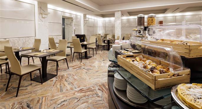 Restaurant of the Best Western Plus Hotel Universo - Rome - 98024