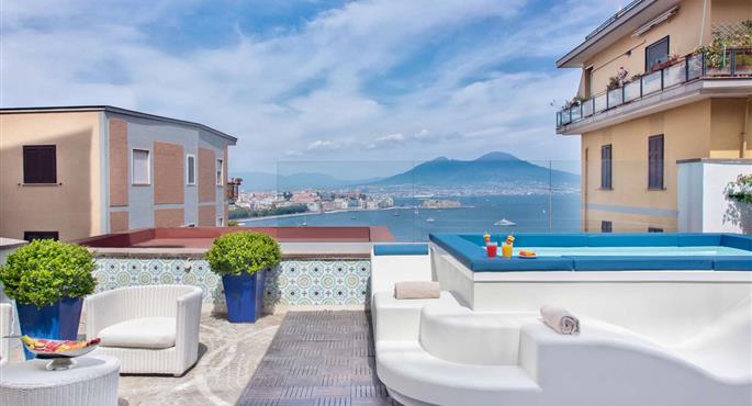 Pool of the Hotel Paradiso, BW Signature Collection - Naples - 98050