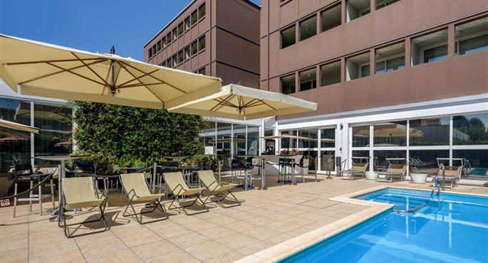 Pool of the Best Western Plus Hotel Farnese - Parma - 98217