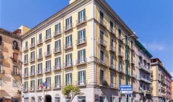 Exterior of the Best Western Plus Plaza Hotel - Naples - 98247
