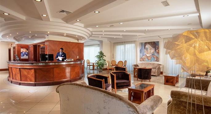 Hall of the Best Western Hotel Viterbo in Viterbo - 98252