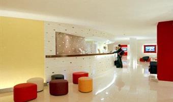 Hall of the Best Western Plus Soave Hotel in Verona San Bonifacio - 98264