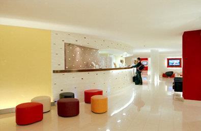 Hall of the Best Western Plus Soave Hotel in Verona San Bonifacio - 98264