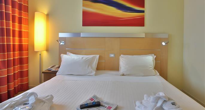 Room of the Best Western Palace Inn Hotel  - Ferrara - 98293