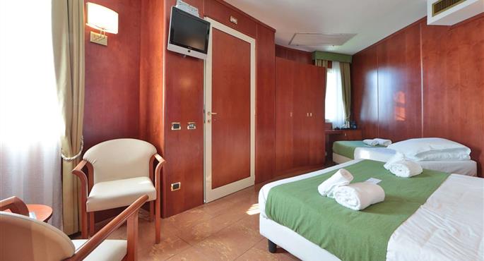 Room of the Best Western Hotel Anthurium - Santo Stefano al Mare Imperia - 98347