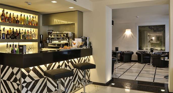 Bar or lounge of the Best Western Premier Milano Palace Hotel - Modena - 98351
