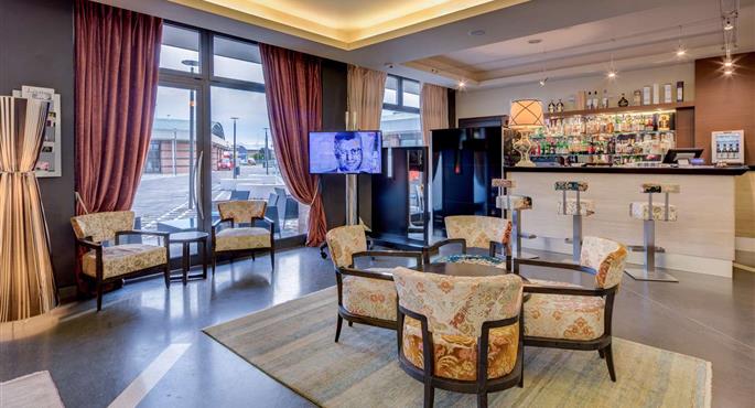 Bar or lounge of the Best Western Plus Hotel Expo - Verona Villafranca di Verona - 98371