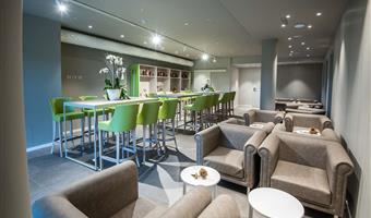 Bar or lounge of the Horizon Wellness & Spa Resort, BW Signature Collection - Varese - 98410