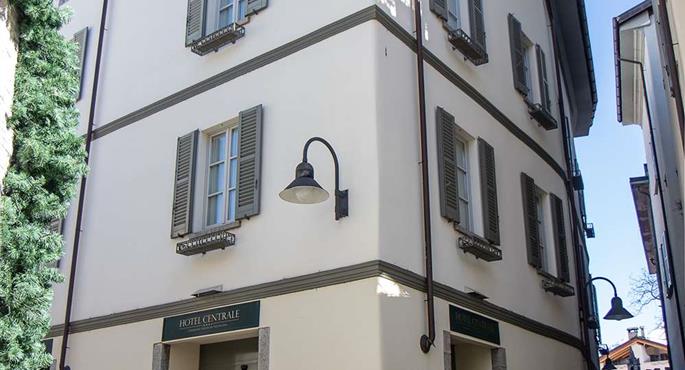Exterior of the Hotel Centrale, BW Signature Collection - Tirano - 98423