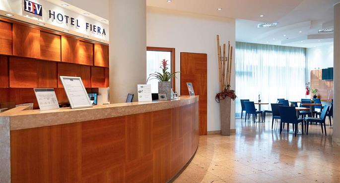 Hall of the Best Western Hotel Fiera Verona in Verona - 98425