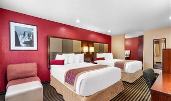 2 queen beds, non-smoking, wi-fi, full breakfast