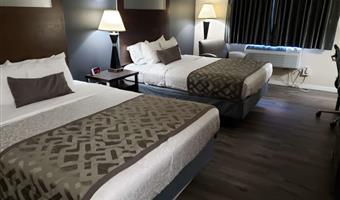 2 queen beds, non-smoking, microwave and refrigerator, full breakfast