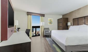 1 king bed, non-smoking, bayview, work desk, safe, mini fridge