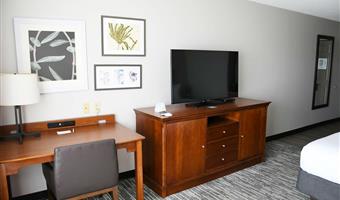 suite-1 king bed, non-smoking, sofabed for one person, kitchenette, full refrigerator, full breakfast