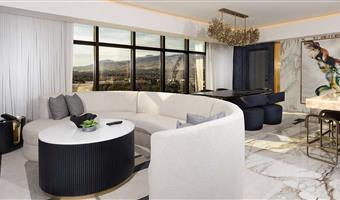 suite-1 king bed, smoking room, jetted tub, sitting area, dining area, bar area, walk in shower