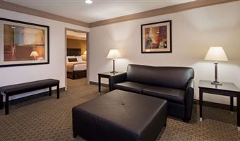 suite-1 king bed, non-smoking, separate living area, sofa, microwave and refrigerator, wi-fi, full breakfast