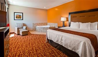 suite-1 king bed, non-smoking, whirlpool bath, pillowtop bed, microwave and refrigerator, sofa, full breakfast