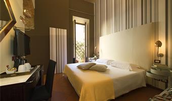 1 queen bed, triple room with single sofabed, full breakfast
