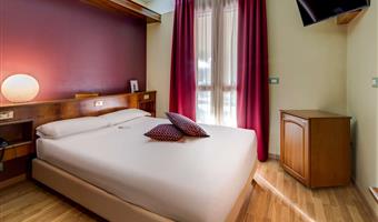 1 single bed, non-smoking, french size bed 140 cm, deluxe room