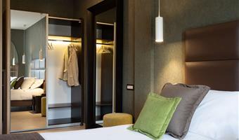 1 queen bed, non-smoking, deluxe room