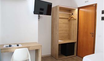 1 single bed, non-smoking, standard